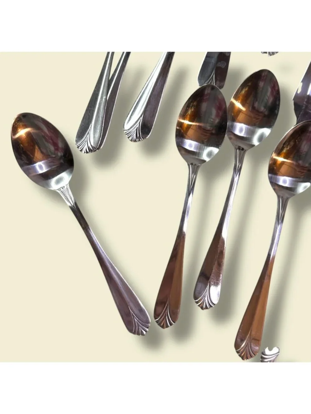 Cambridge Stainless Steel Flatware Set 12-Piece Silverware Forks & Spoons